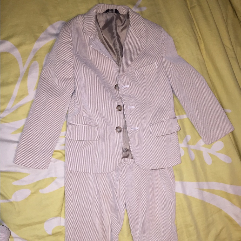 Van Heusen Seersucker suit